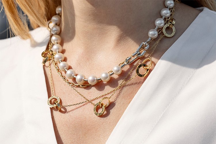 fashion of jewelry