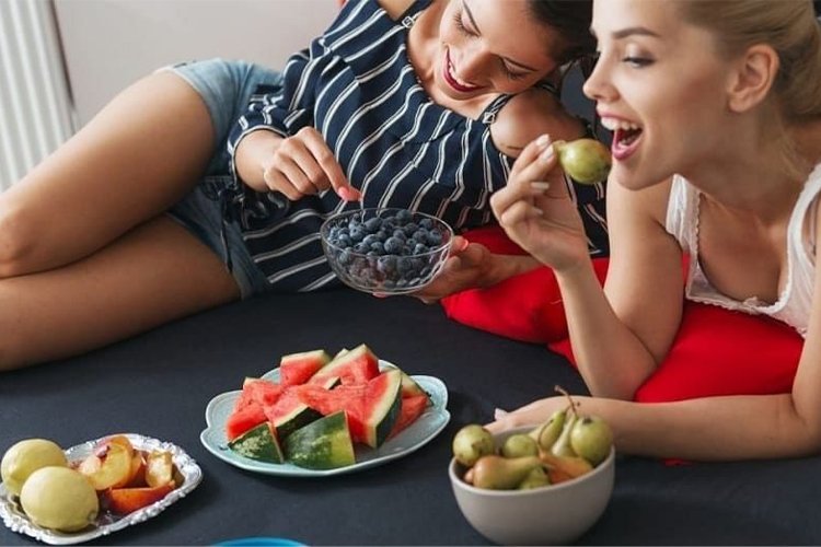 12 foods for naturally glowing skin