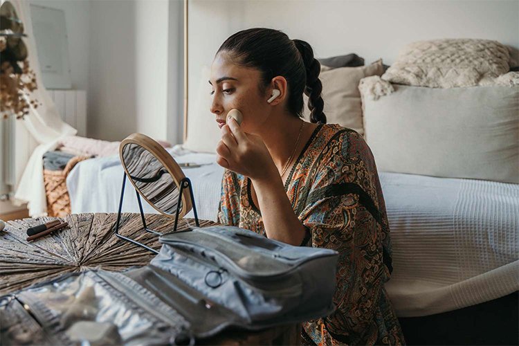 A beginner’s guide to makeup. Essential starter products.