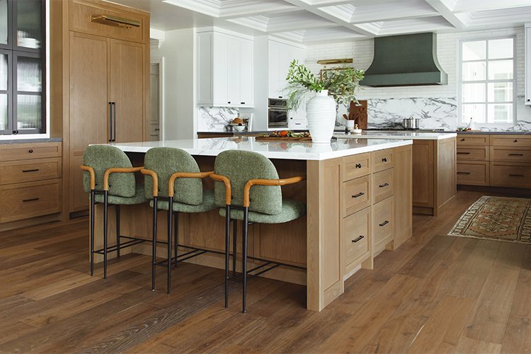 8 Stunning Kitchen Island with Seating Ideas for Your Dream Home