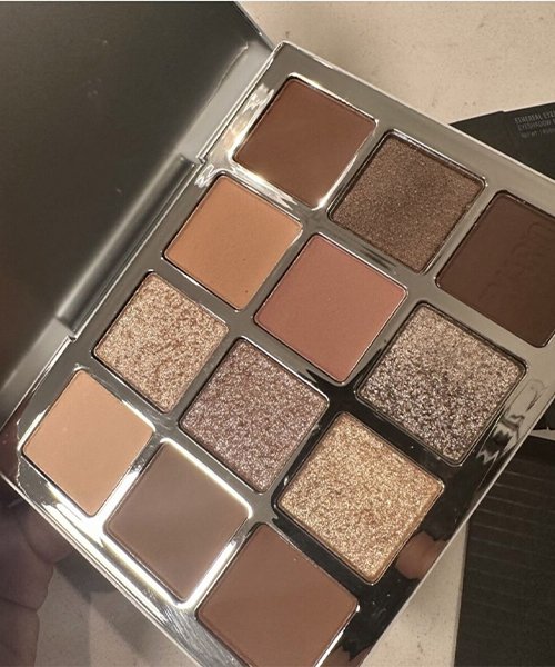 Ethereal Eyes eyeshadow palette