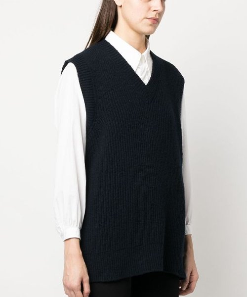 Rib-knit vest with V-neck