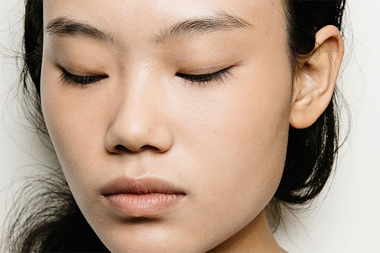 5 Skincare Product Warning Signs That Should Give You Pause